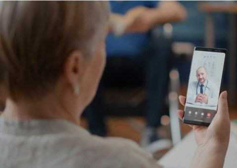 Enhancing Patient Engagement: Mobile App vs. Web App for Healthcare