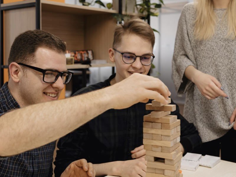 b2ap3_large_Implementing-Team-Building-Activities Team Building Activities for Small Teams at the Workplace - Insight Blog