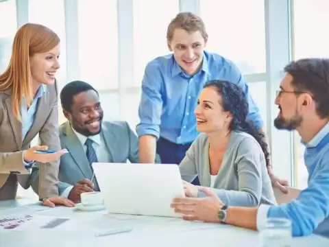 Vertical, Horizontal & Diagonal Communication &ndash; A Complete Guide 2026