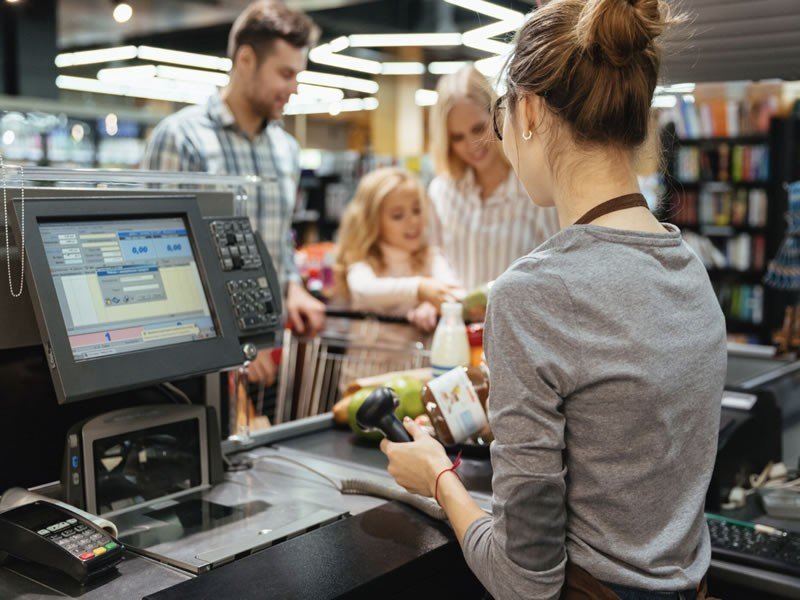 What Challenges do retail face in 2025