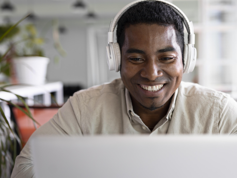 How to Manage Remote Employees and Overcome Common Challenges