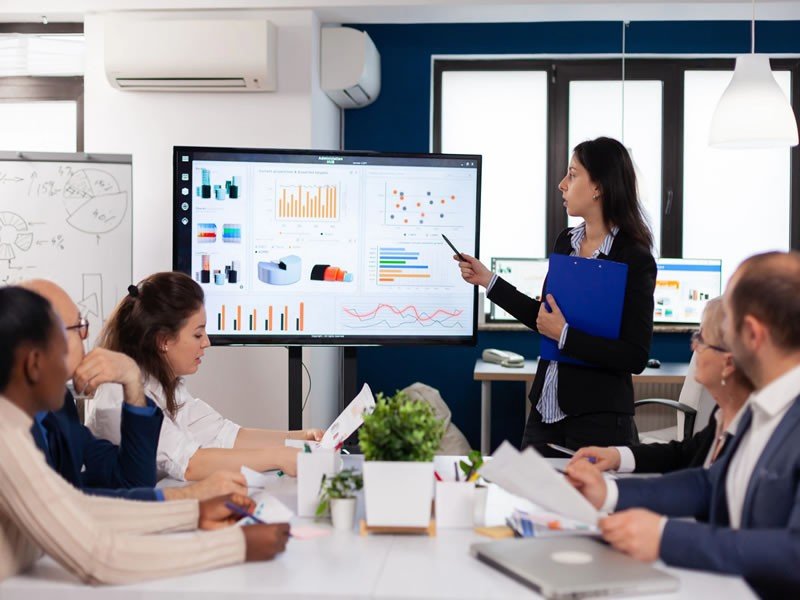 Workplace changes as digital workplace takeover traditional workstyle