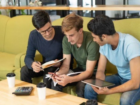 How to Improve Knowledge Sharing and Collaboration in Your Company