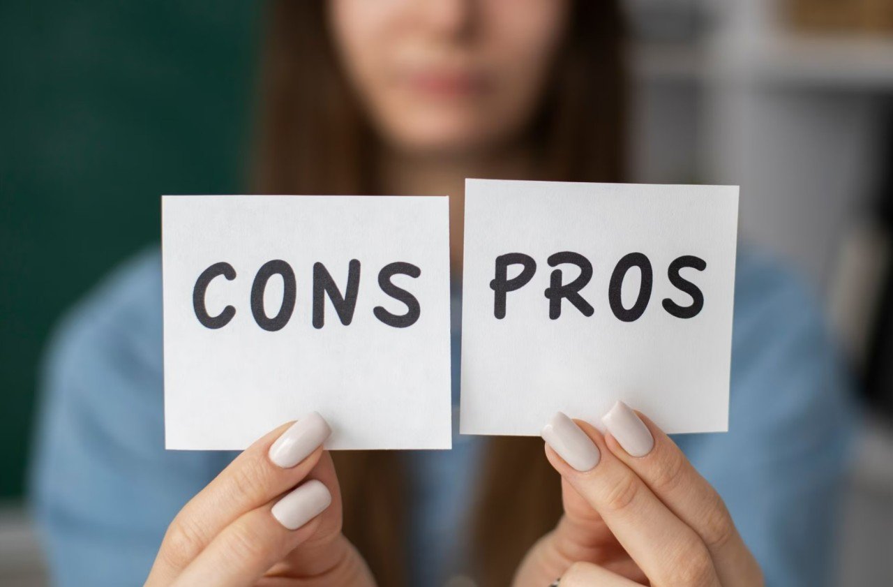 Pros and Cons of Wikis vs. Knowledge Base 