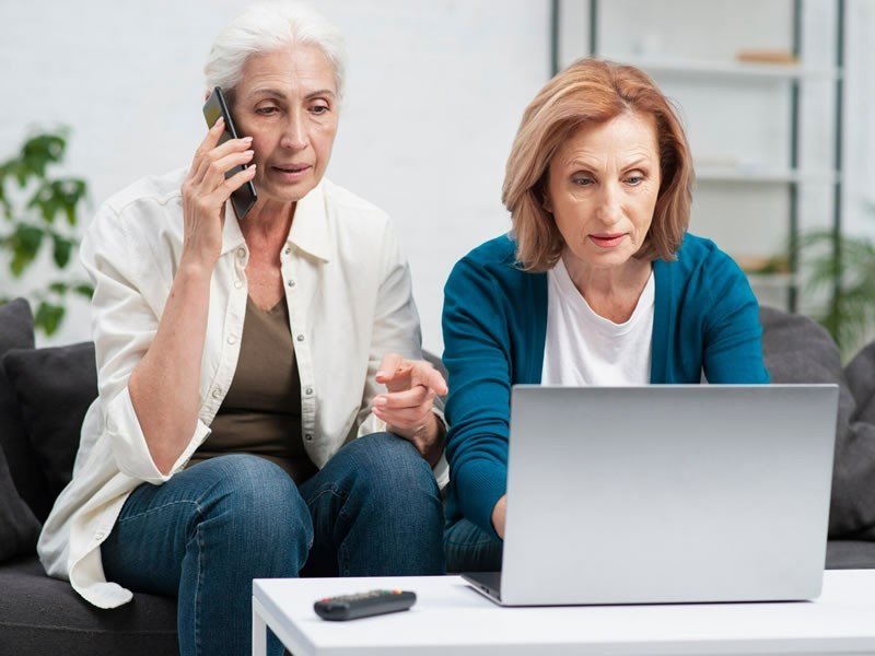 Types of internal communications in retail