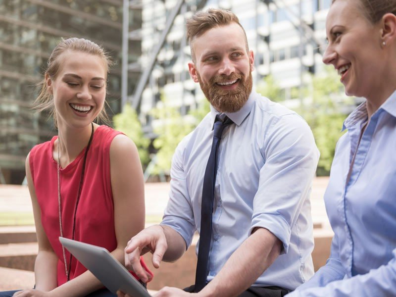 Understanding Employee Internal Communications in Retail