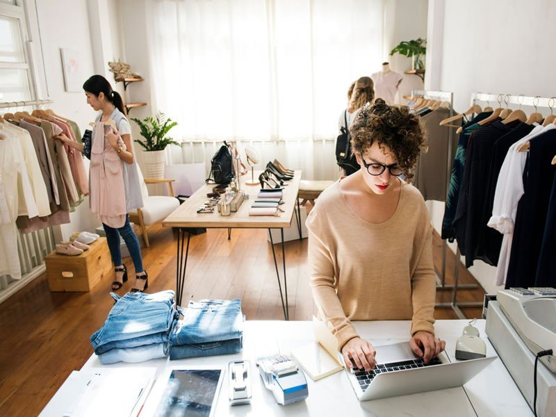 What is retail communication